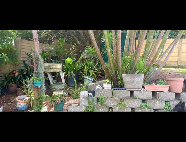 5 BEDROOM HOUSE FOR SALE IN MANABA BEACH